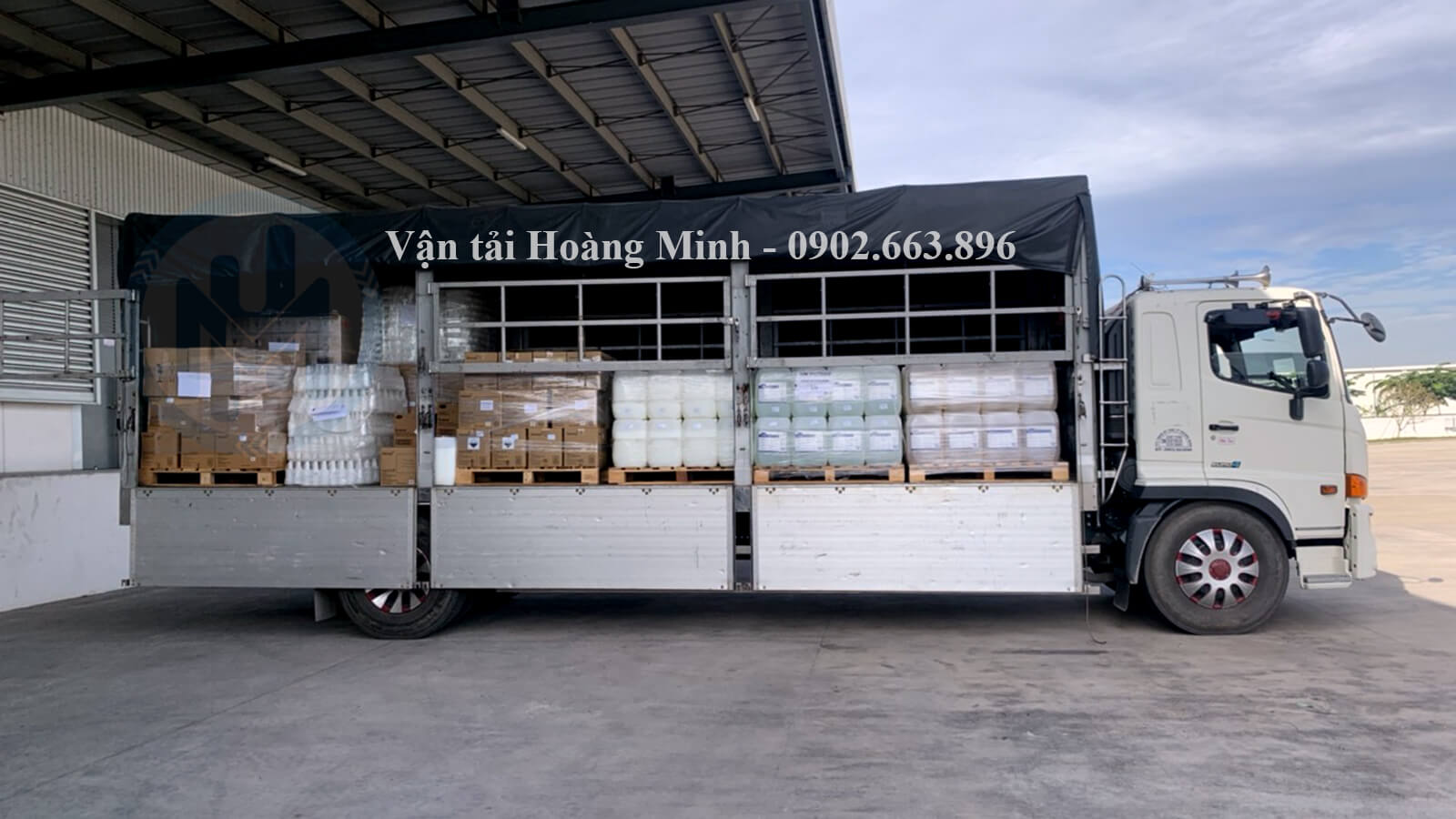 Đặc điểm của xe tải chở hàng 10 tấn của Vận tải Hoàng Minh