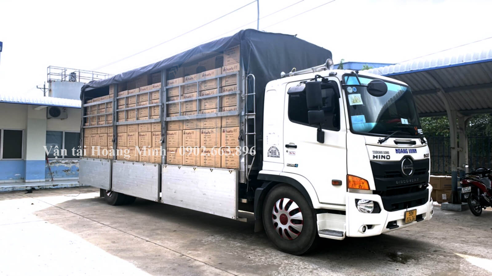 Xe tải Hoàng Minh chở hàng Bình Phước đi Tiền Giang