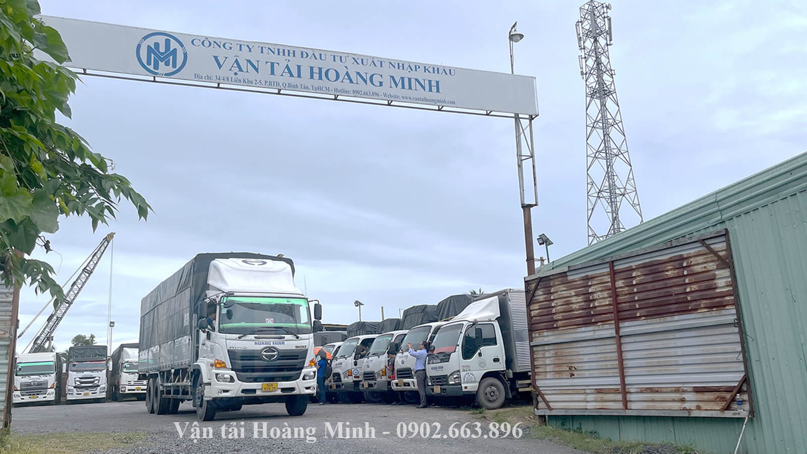 Cho thuê xe tải Thủ Thừa tại Hoàng Minh giá rẻ.jpg