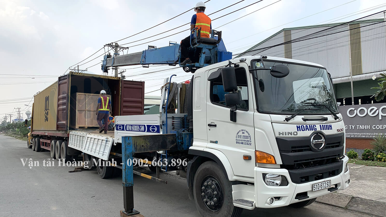 Hoàng Minh cho thuê xe cẩu uy tín số 1 TpHCM.jpg Hoàng Minh cho thuê xe cẩu uy tín số 1 TpHCM.jpg