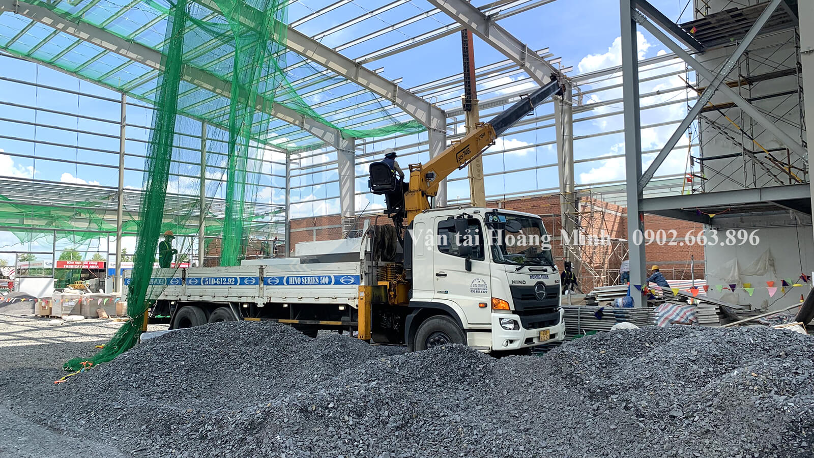 Nhận cẩu hàng cho khách tại các công trình, kho bãi Châu Thành.jpg Nhận cẩu hàng cho khách tại các công trình, kho bãi Châu Thành.jpg