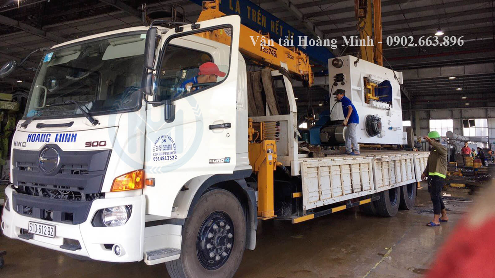 Nhận rút thanh sắt, cẩu hàng tại các công trình.jpg Nhận rút thanh sắt, cẩu hàng tại các công trình.jpg