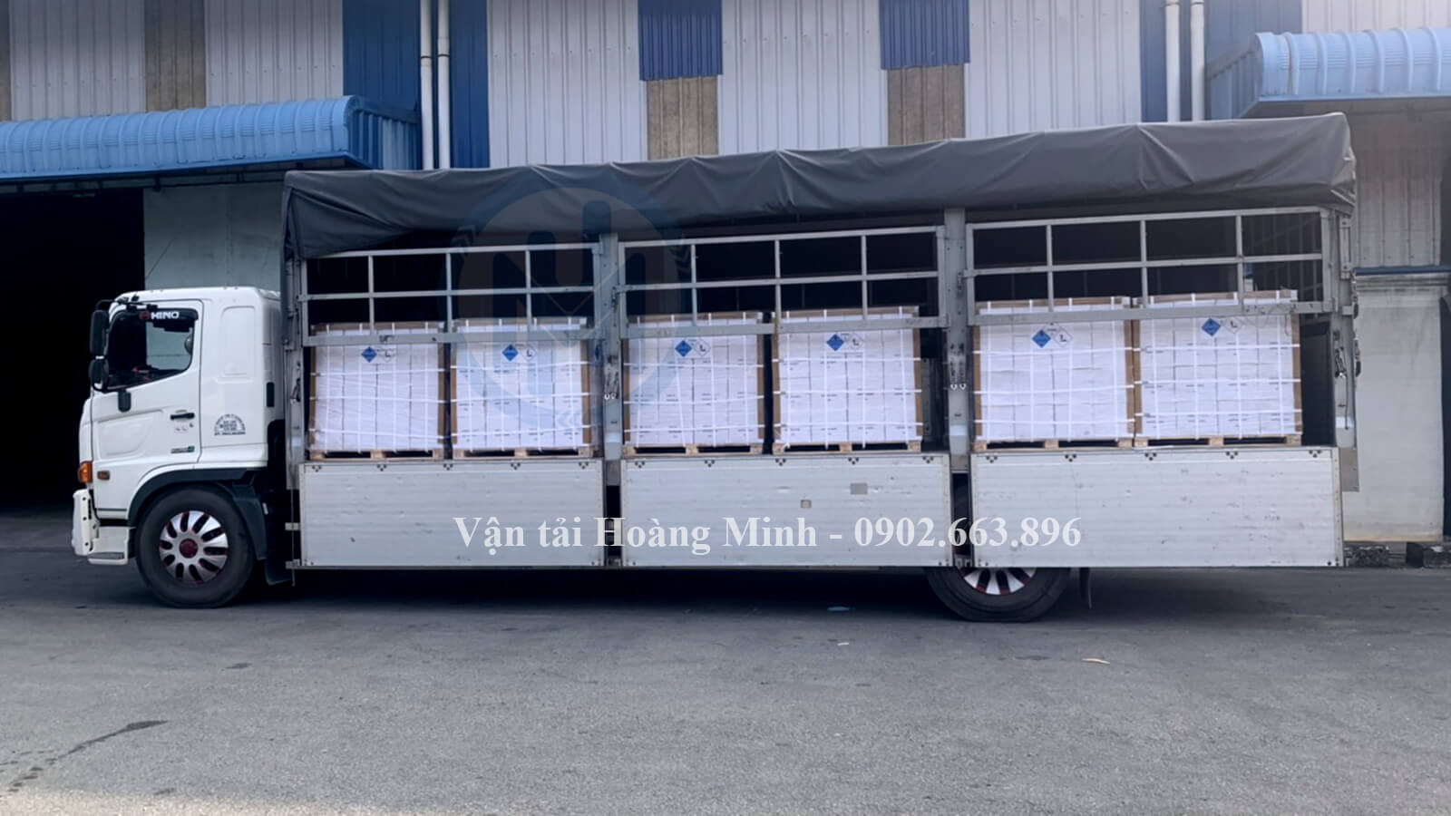 Cho thuê xe tải đa dạng tải trọng từ 2 tấn đến 32 tấn.jpg