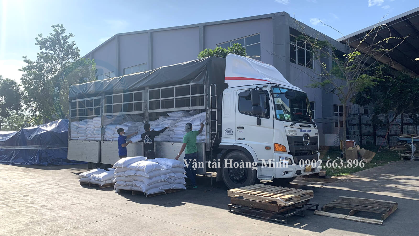 Nhận chở hàng Tân Châu cho khách đi các tỉnh.jpg Nhận chở hàng Tân Châu cho khách đi các tỉnh.jpg
