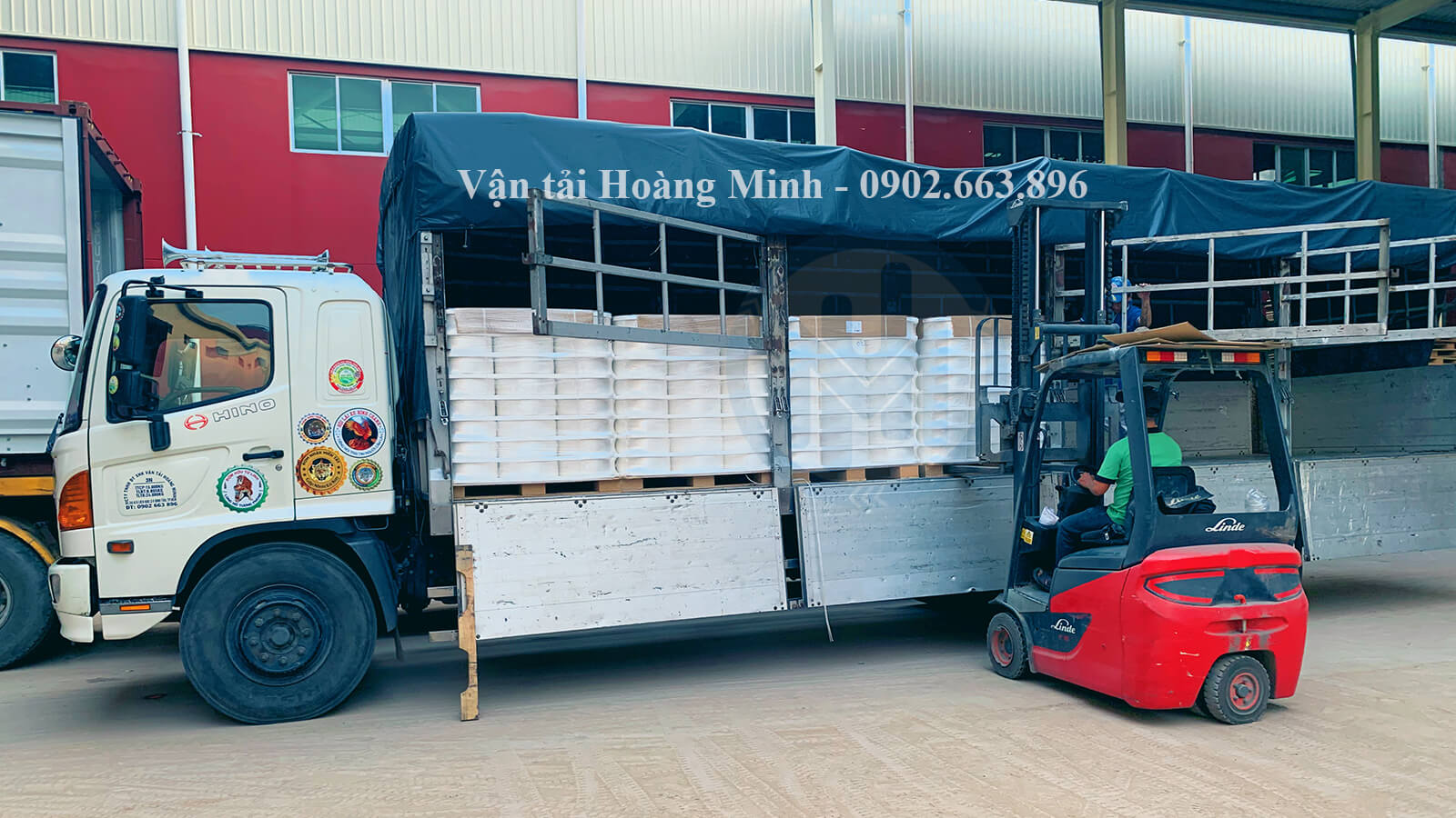 Hoàng Minh vận chuyển hàng hoá cho các doanh nghiệp tại KCN Kiên Giang.jpg