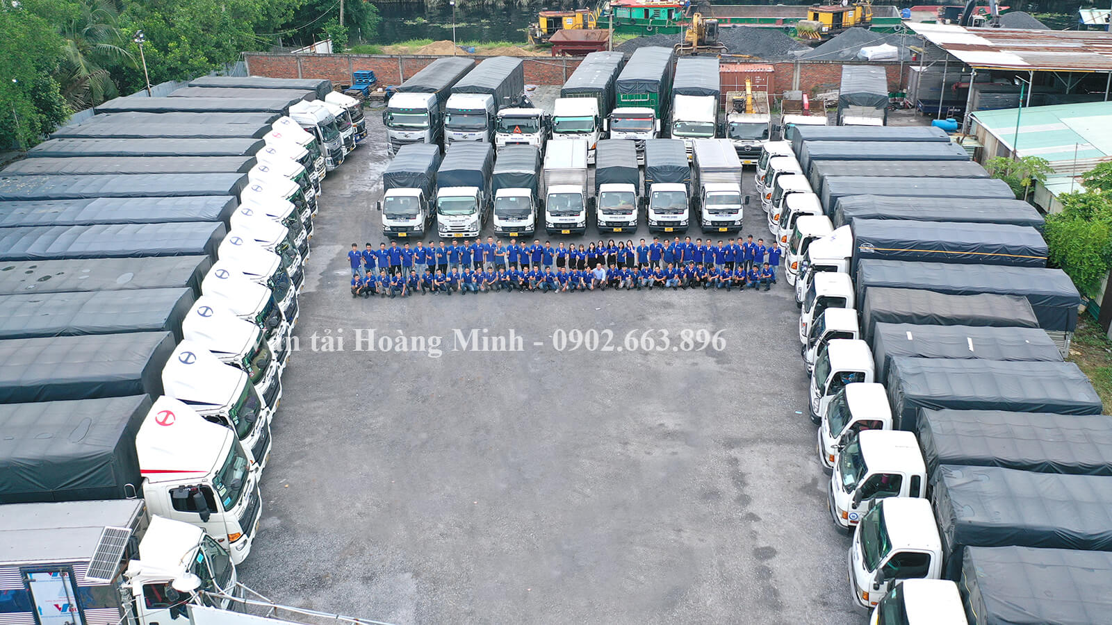 Hệ thống kho bãi đa dạng xe tải vận chuyển hàng hoá từ 2 tấn đến 32 tấn.jpg