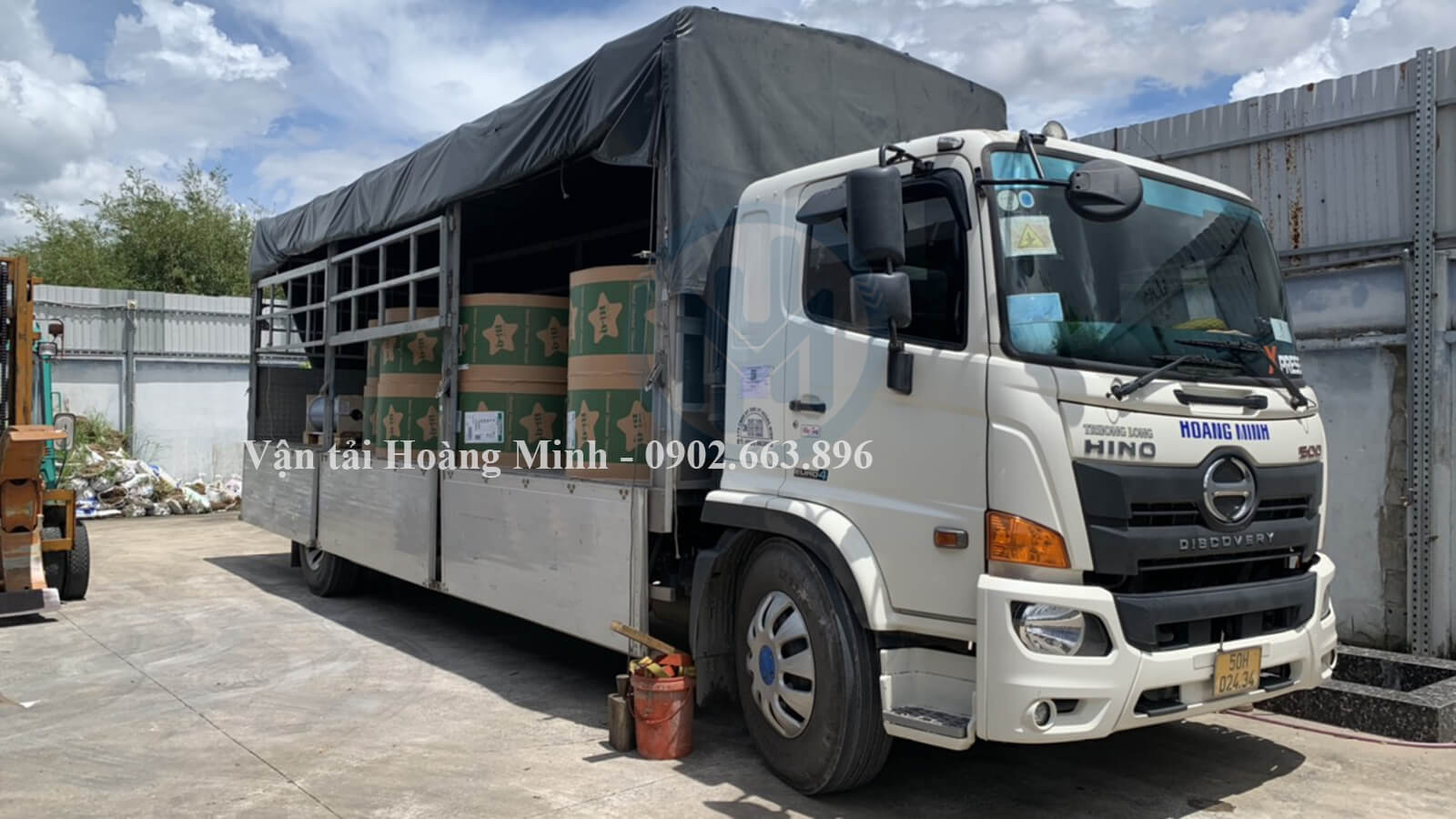 Vận chuyển giấy cuộn nhanh chóng