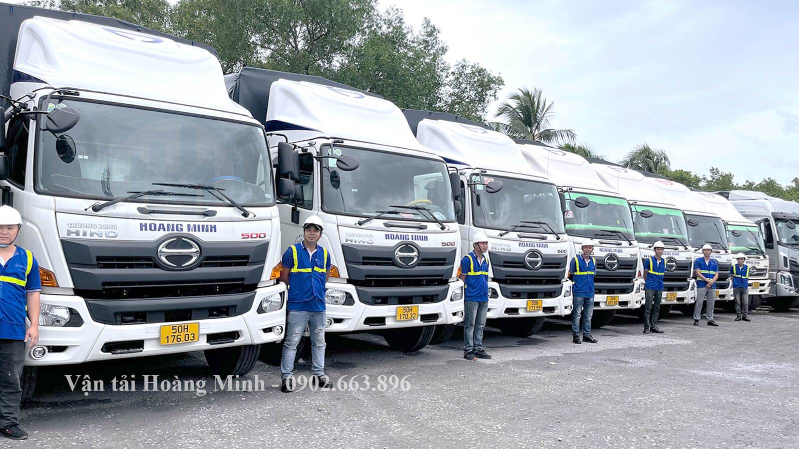 Đội xe vận chuyển hàng cho khách từ Bình Dương đi Hòa Bình