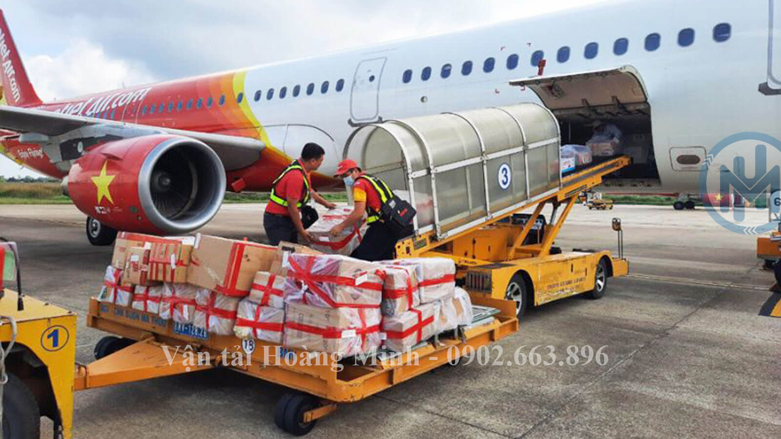 Các mặt hàng thường chở ra vào sân bay Tân Sơn Nhất Các mặt hàng thường chở ra vào sân bay Tân Sơn Nhất