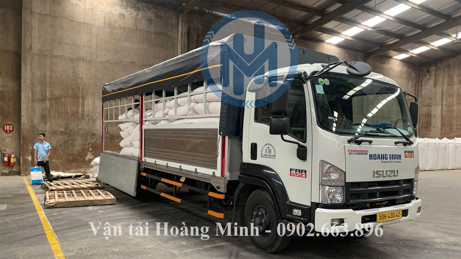 Xe tải chở hàng bao gạo Xe tải chở hàng bao gạo
