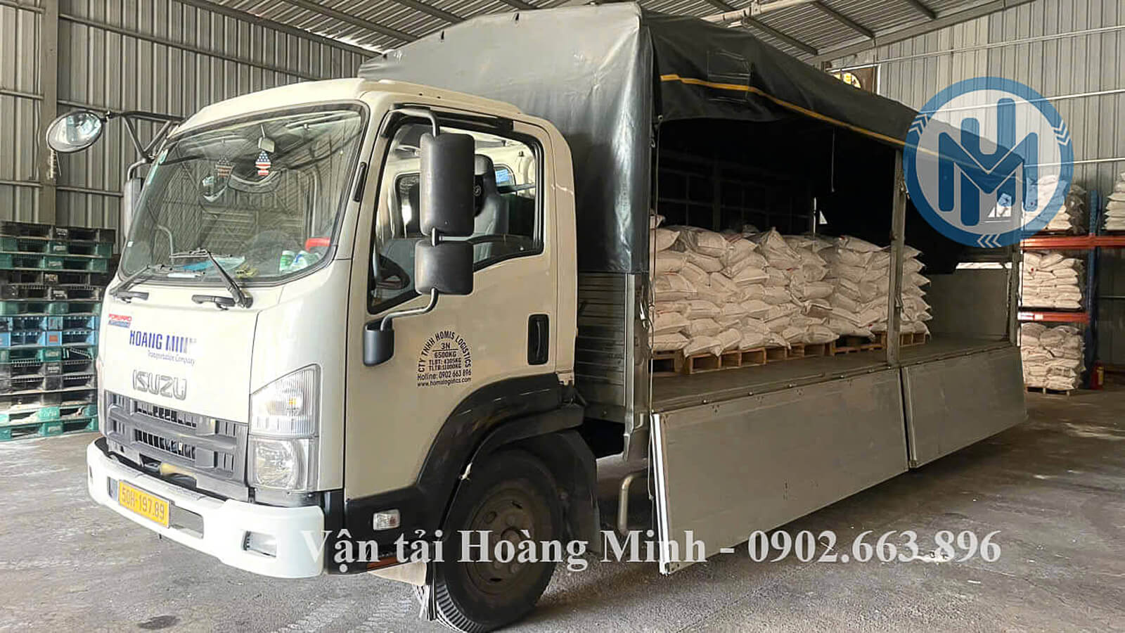Vận chuyển hàng nguyên vật liệu
