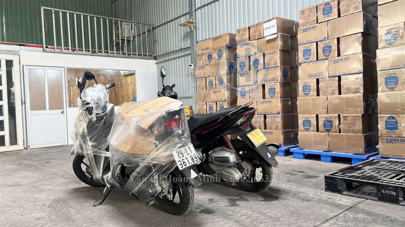Vận Chuyển Xe Máy Từ Sài Gòn Ra Hà Nội Vận Chuyển Xe Máy Từ Sài Gòn Ra Hà Nội
