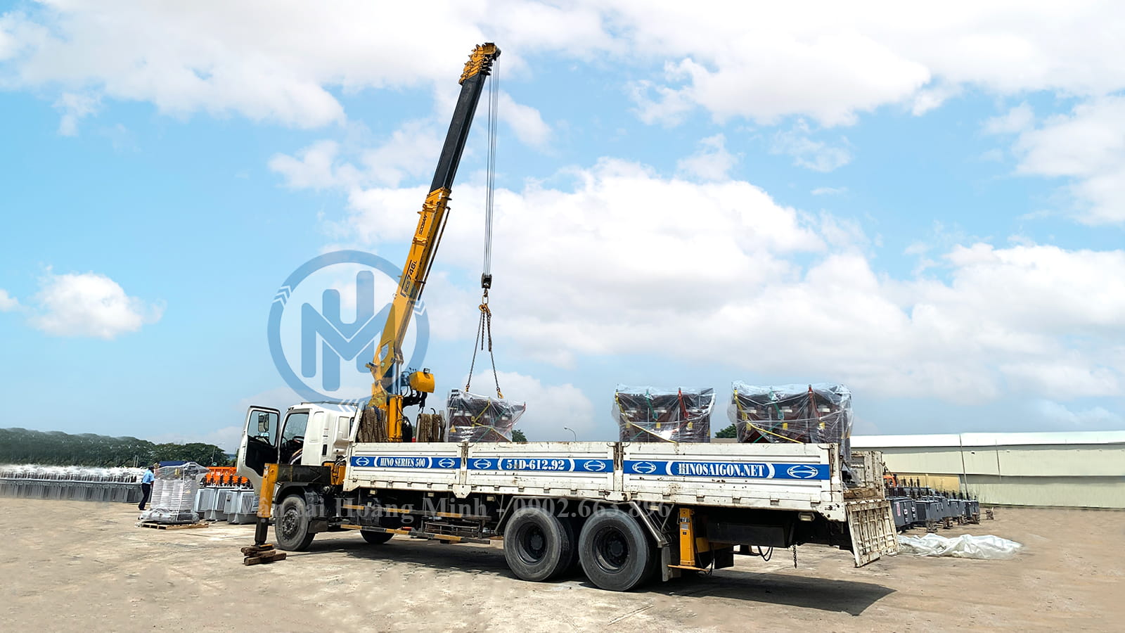Cho thuê xe cẩu Dĩ An hệ thống xe cẩu mới hiện đại