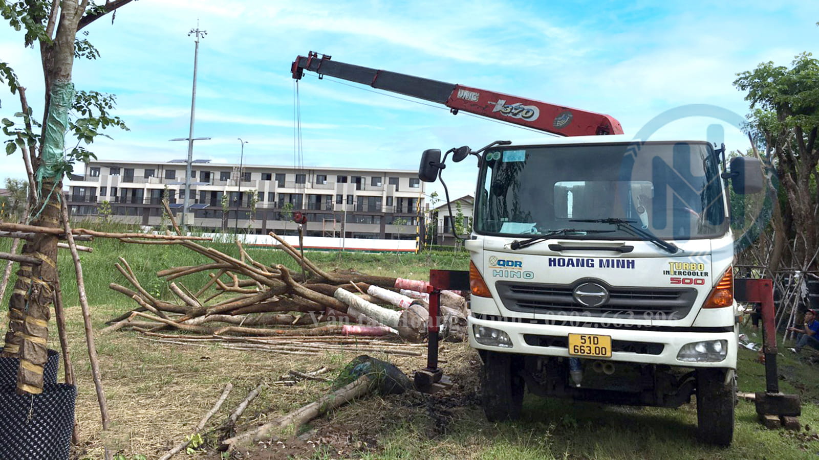 Cho thuê xe cẩu Long An giá rẻ nhanh chóng trong 30 phút