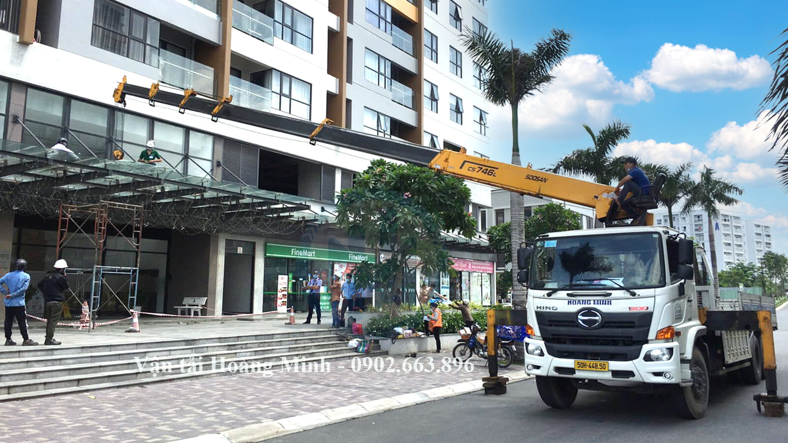Cho thuê xe cẩu tự hành hiện đại tại Hoàng Minh