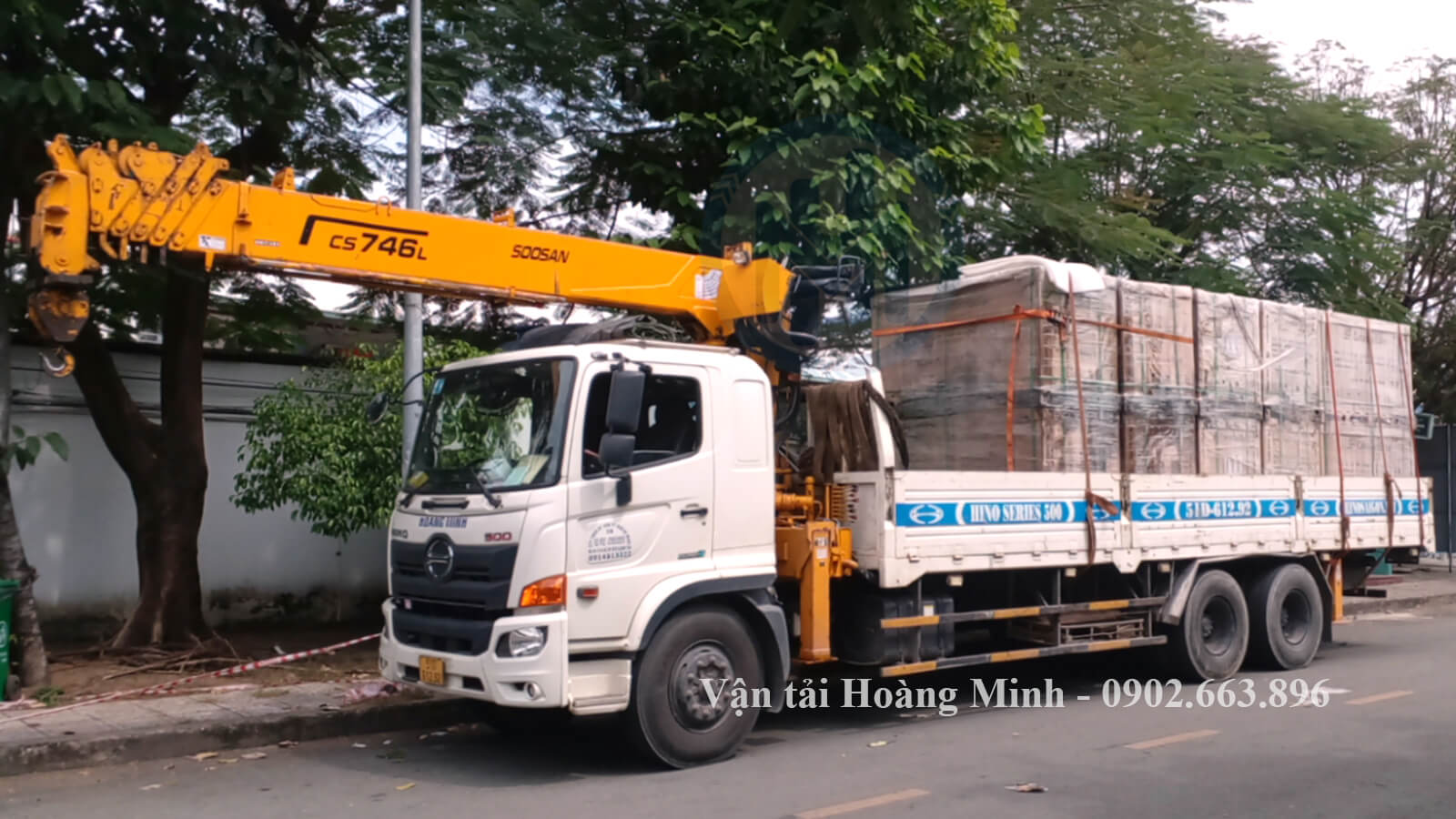 Cho thuê xe cẩu tự hành Gò Công cam kết an toàn hàng hoá