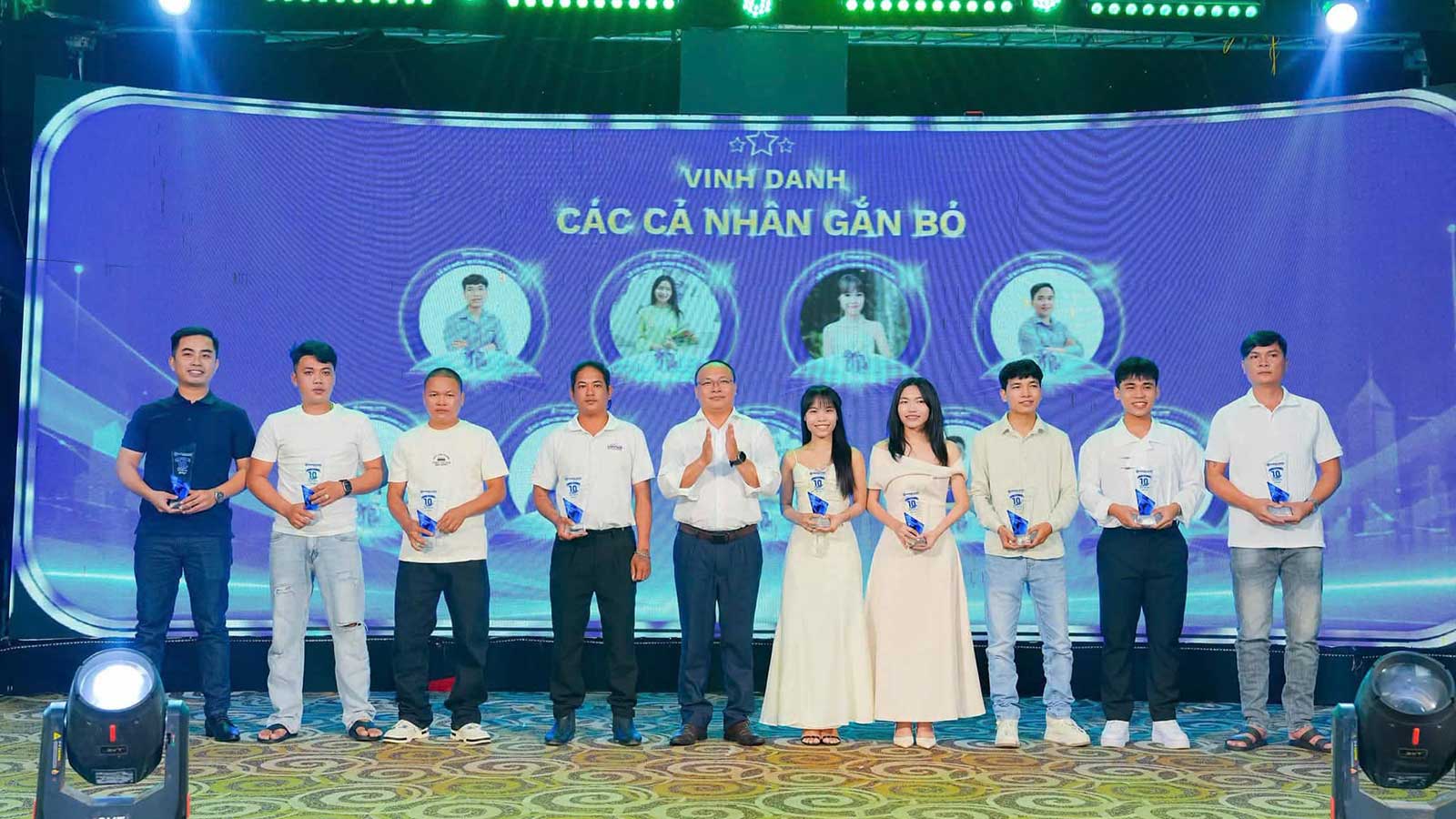 hoang-minh-tri-an-nhan-vien-gan-bo-voi-cong-ty Hoàng Minh tri ân nhân viên đã gắn bó với công ty